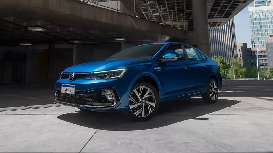 Quais são as vantagens de comprar um sedan zero?