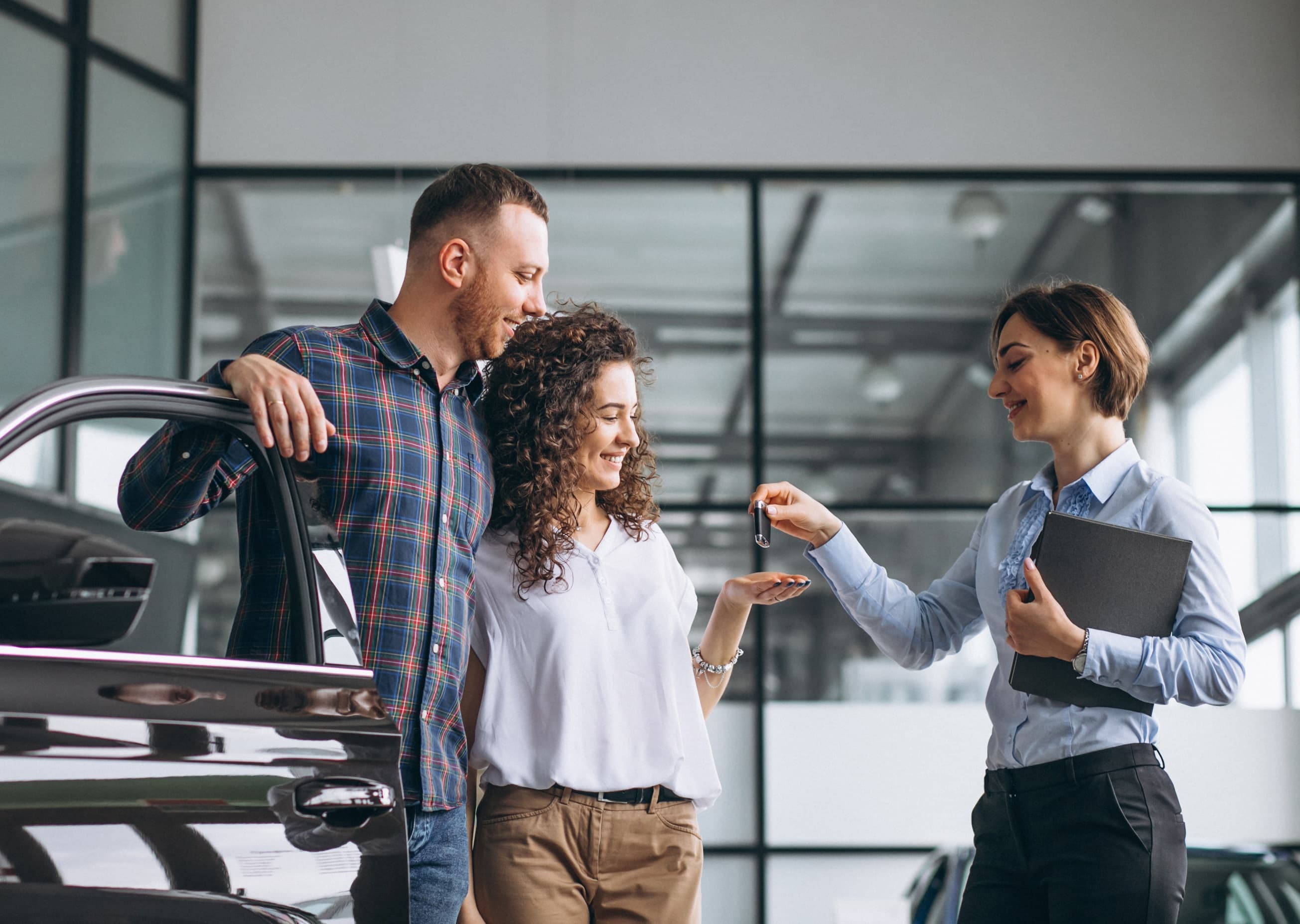 Posso comprar carro de concessionária com consórcio?